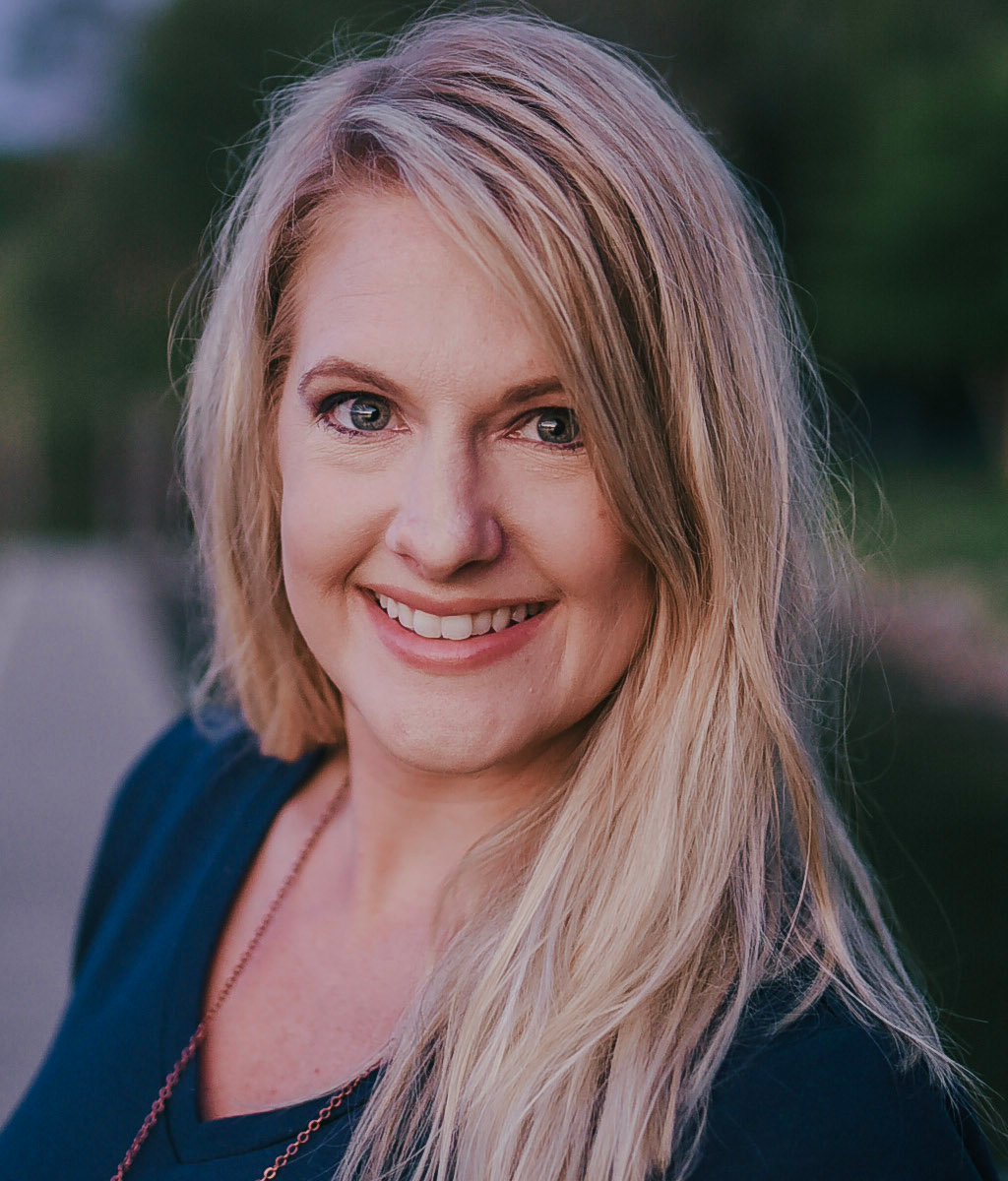 Elise Schafer headshot Headshot