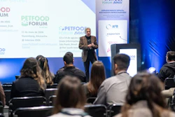 Petfood Forum Brasil 2025 Male Speaker On Stage
