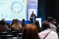 Primeira edição do Petfood Forum Brasil estreiou em 2025 com palestras sobre tendências de mercado e futuro de pesquisas em nutrição.